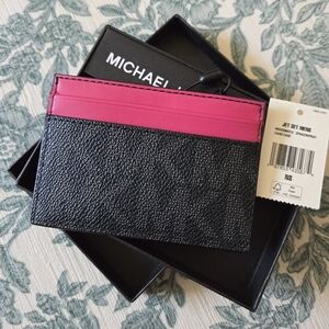 💞NWT Michael Kors Black and Hot Pink Slim Card Holder💞